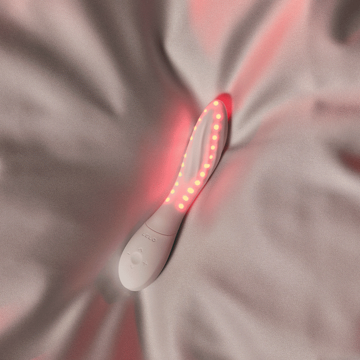 LELO MONA Spectra Red Light Therapy - Image 2